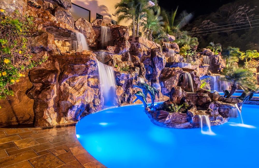 Clarion Suites Roatan At Pineapple Villas French Harbour Екстер'єр фото