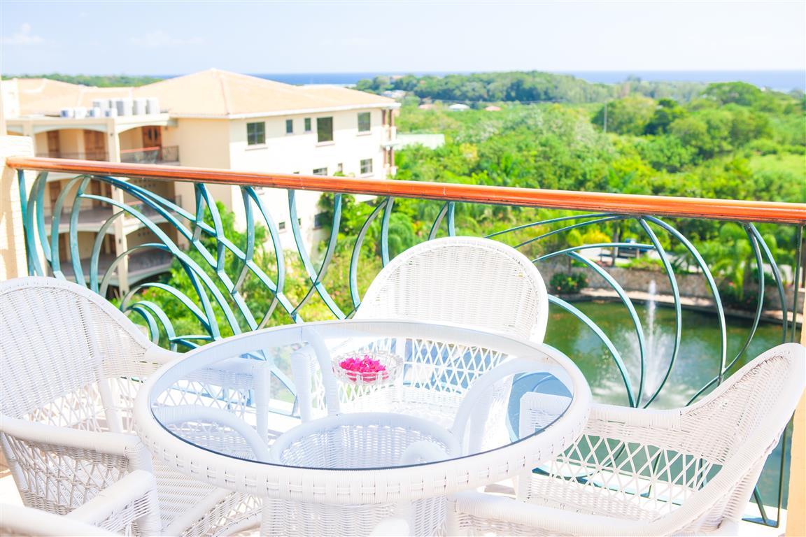 Clarion Suites Roatan At Pineapple Villas French Harbour Екстер'єр фото