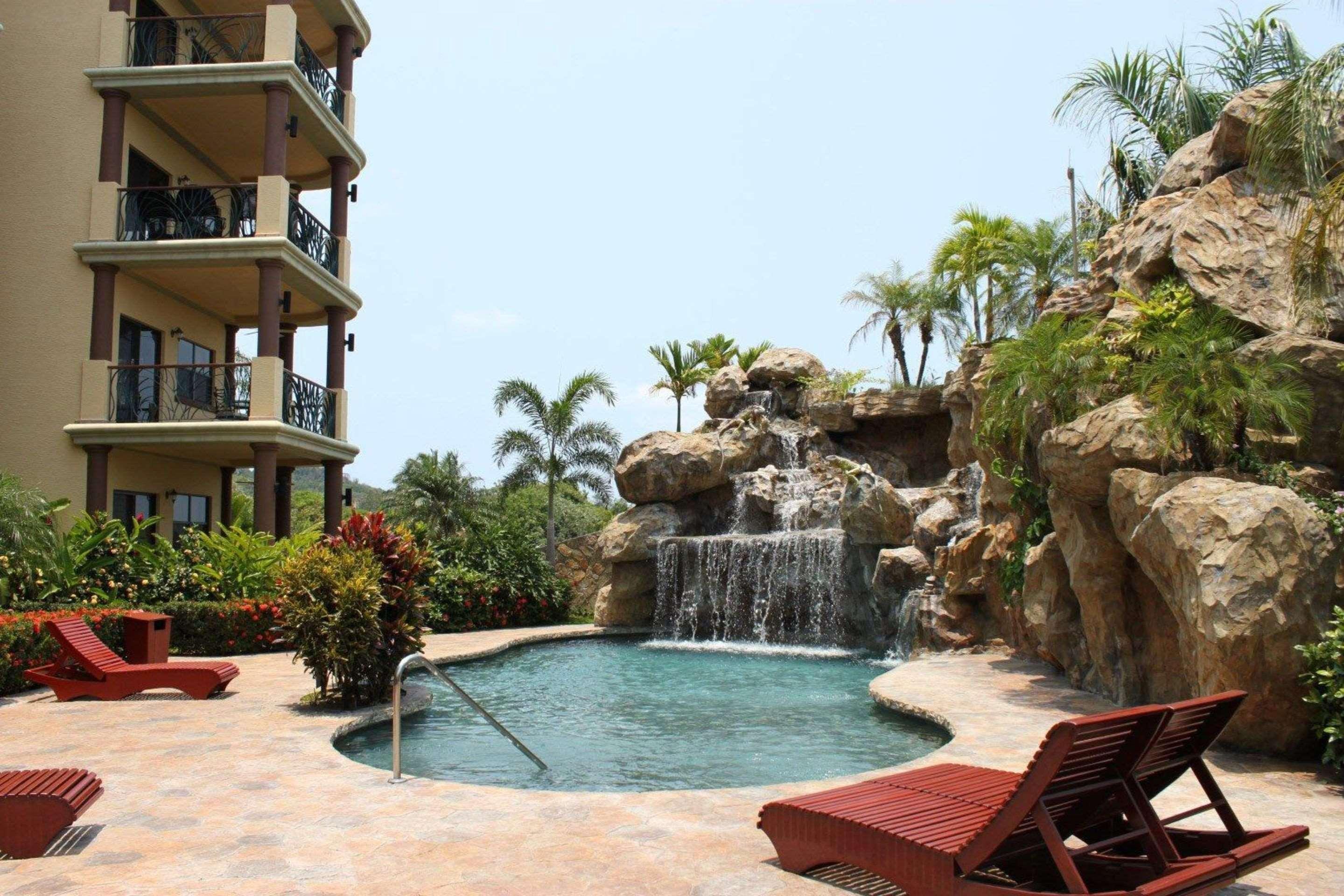Clarion Suites Roatan At Pineapple Villas French Harbour Екстер'єр фото