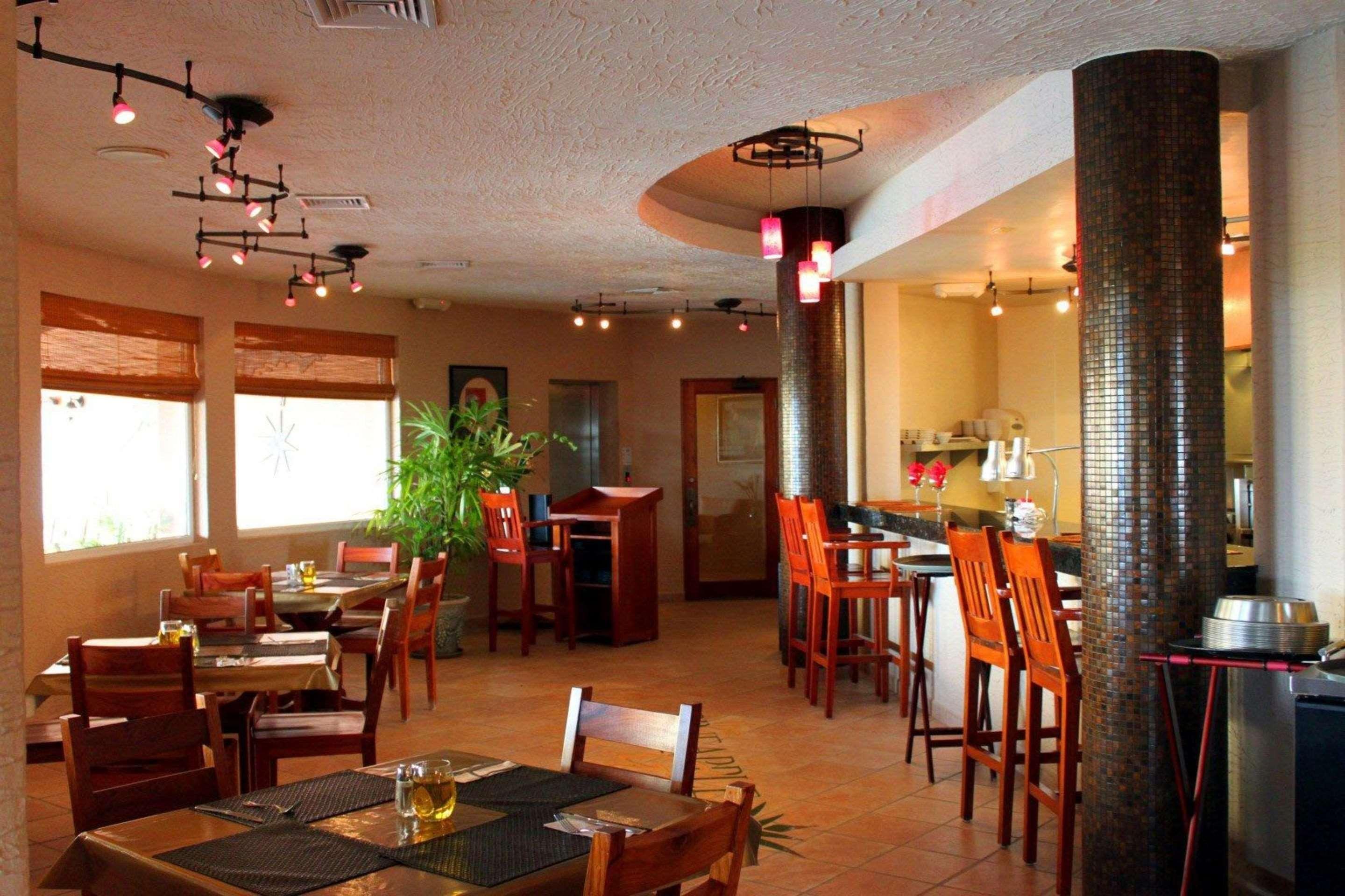 Clarion Suites Roatan At Pineapple Villas French Harbour Екстер'єр фото